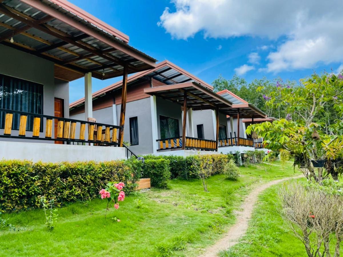 Phurin Thara Resort Koh Lanta Exterior photo