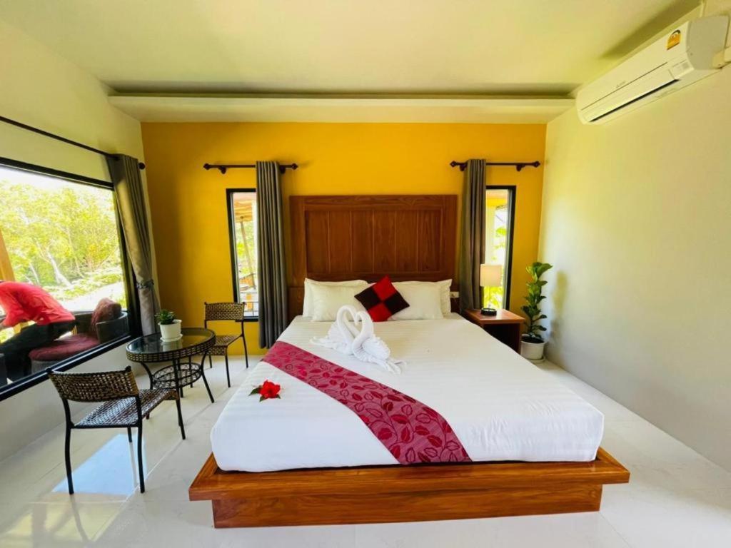 Phurin Thara Resort Koh Lanta Exterior photo